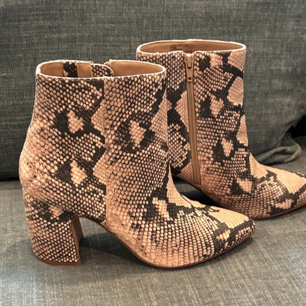 $140 STEVEN BY STEVE MADDEN Lash Snakeskin Ankle Bootie Leather, 8.5